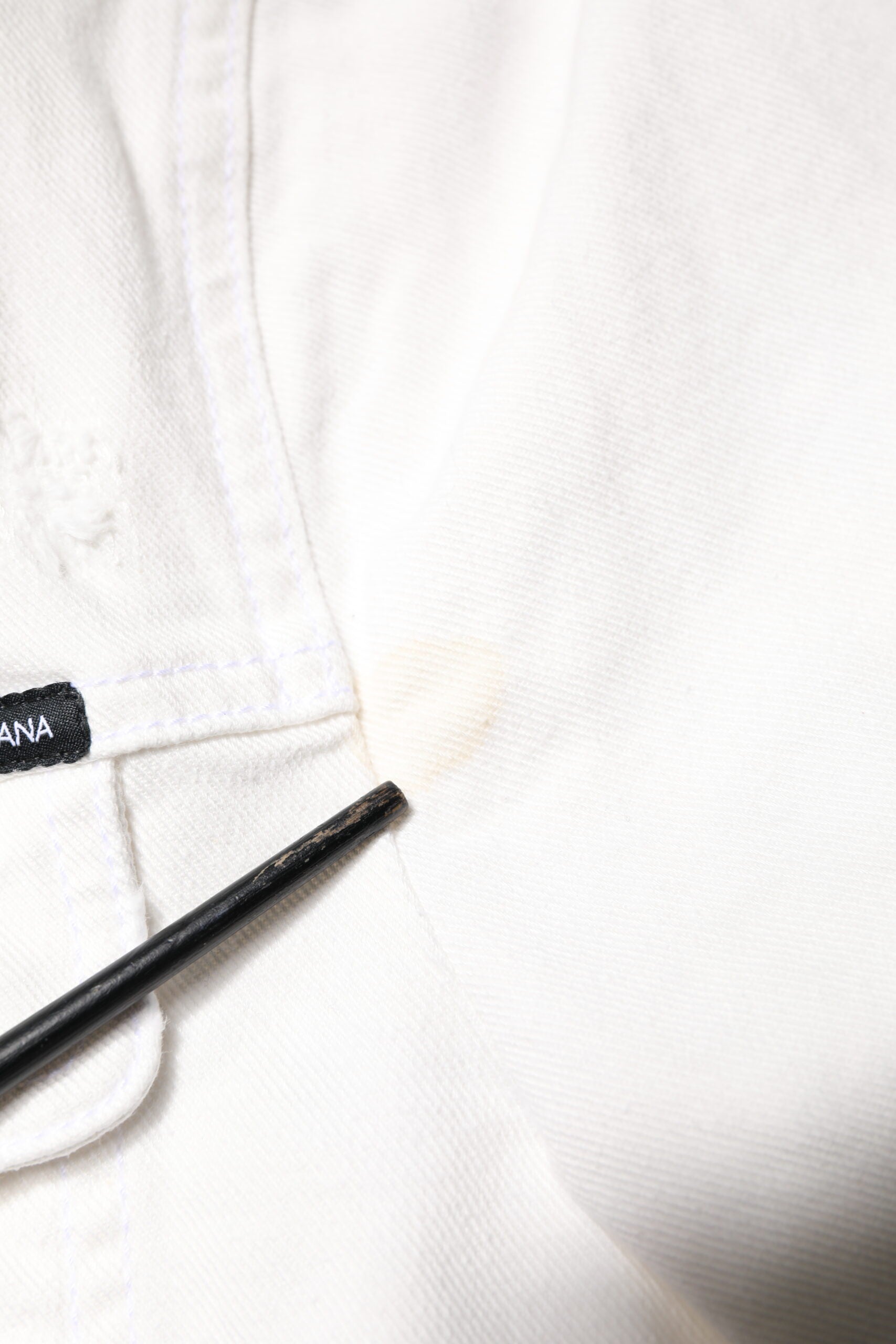 Dolce & Gabbana White Graffiti Cotton Stretch Denim Jacket