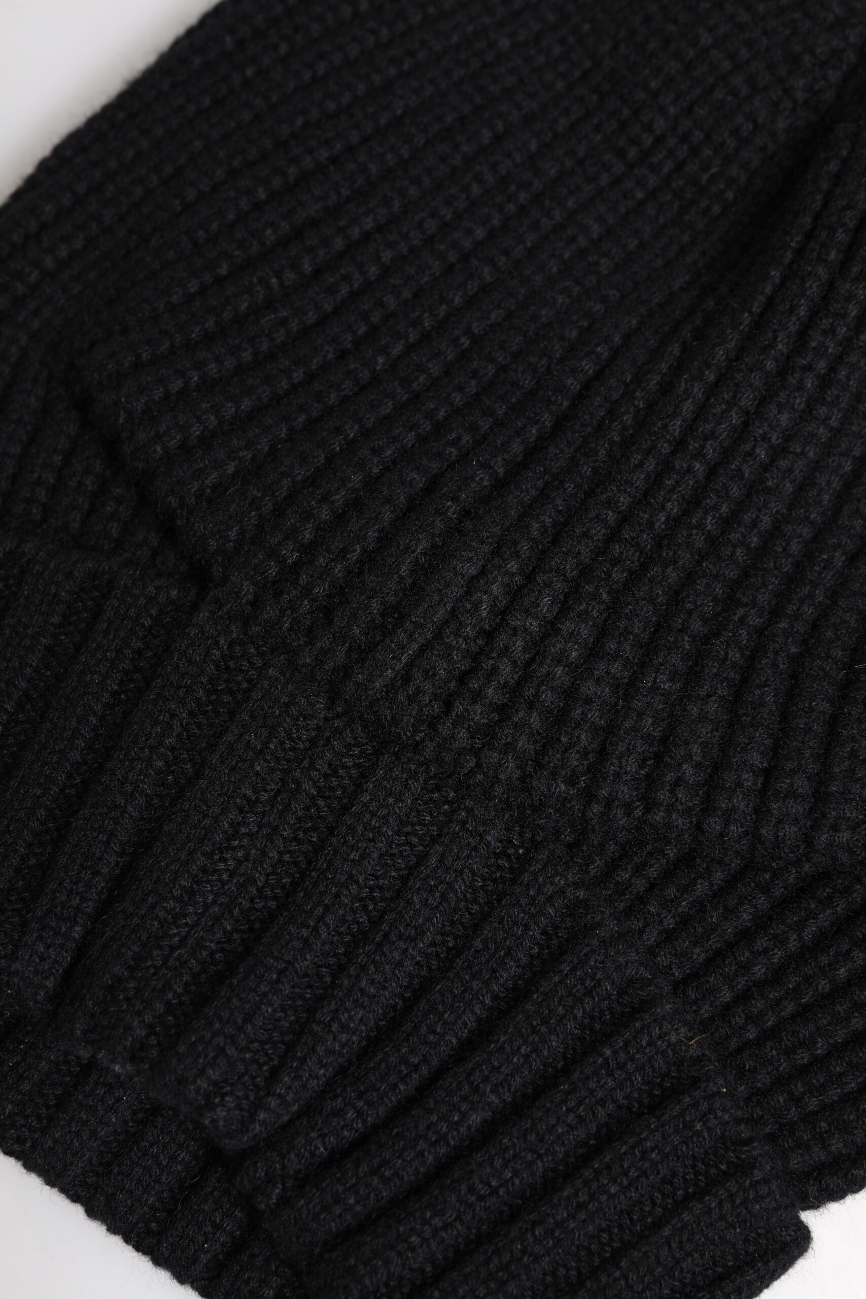 Dolce & Gabbana Black Cashmere Knitted Winter Beanie Hat