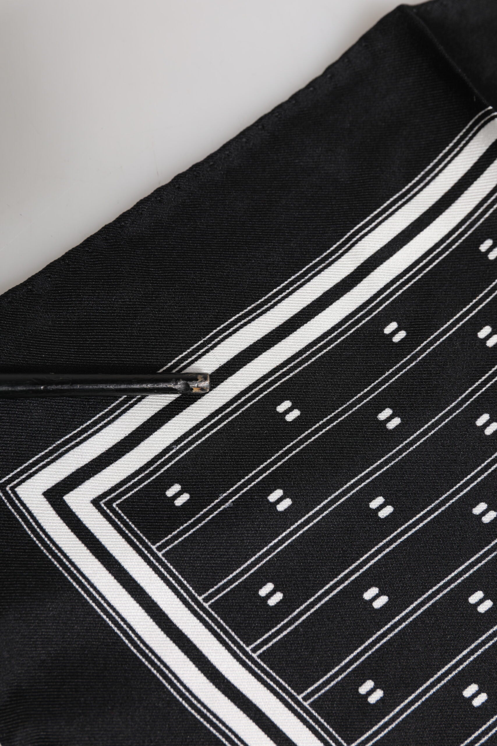 Dolce & Gabbana Black White Printed Silk Square Foulard Scarf