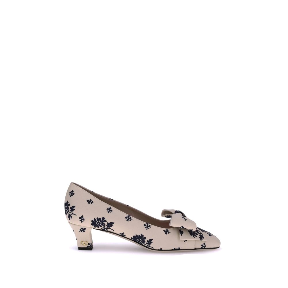 Valentino Garavani Bowow Pumps
