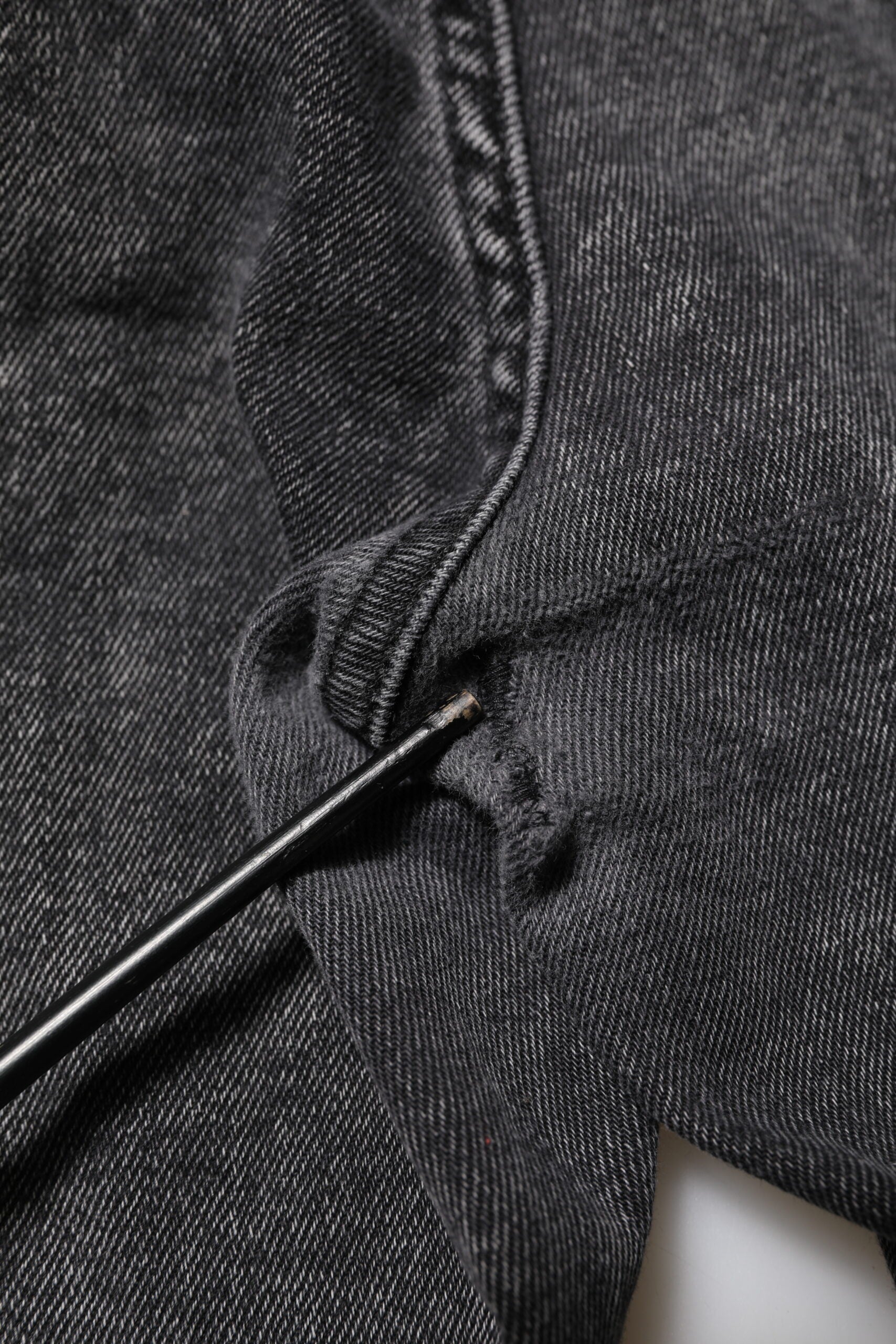 Dolce & Gabbana Black Washed Cotton Logo Plaque Denim Jeans