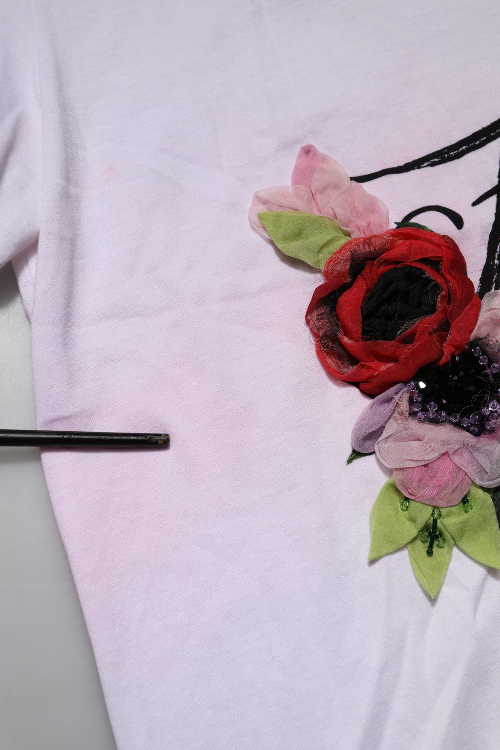 Dolce & Gabbana White DG Floral Embellishment Top T-shirt