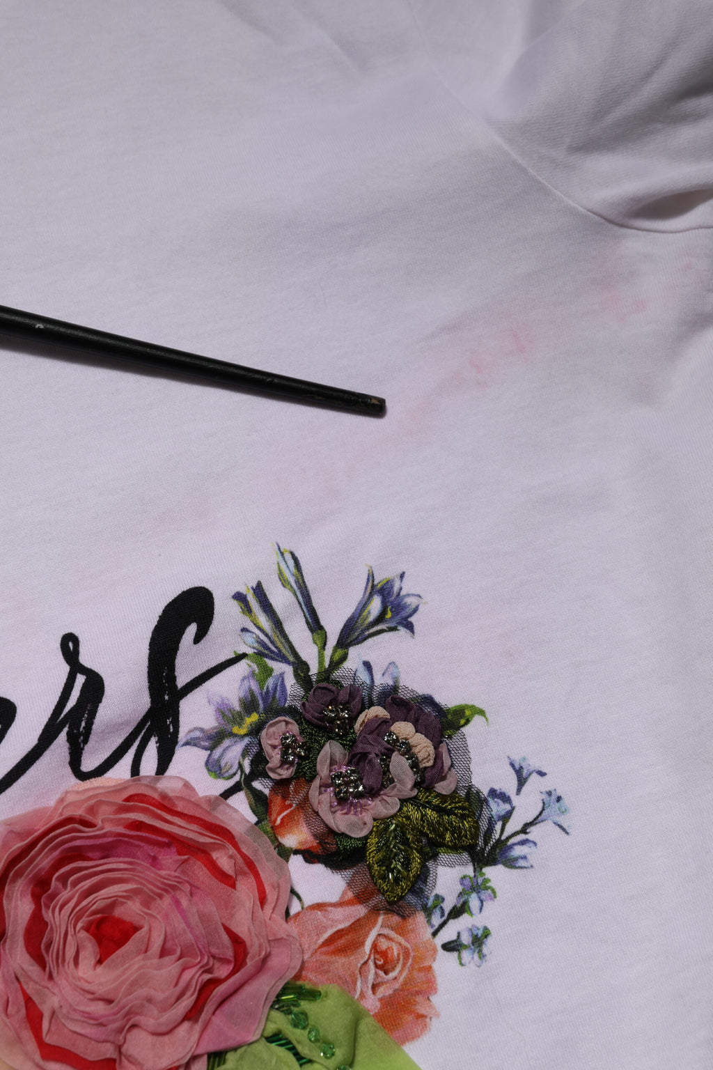 Dolce & Gabbana White DG Floral Embellishment Top T-shirt